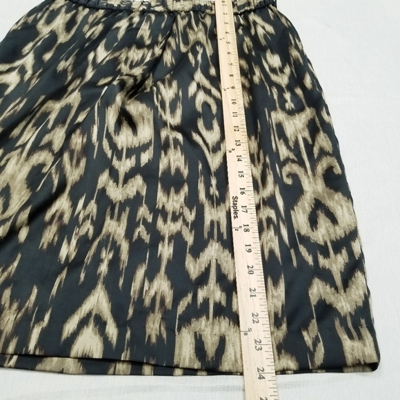 Chico's Skirt sz 1 (8-10) Brown Cheetah Animal Satin Career Modest Knee A Line - Picture 4 of 7